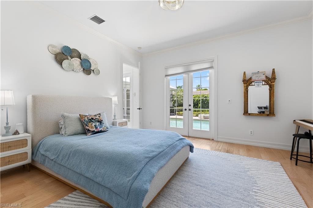 505 Harbour Dr, Naples, FL 34103-21