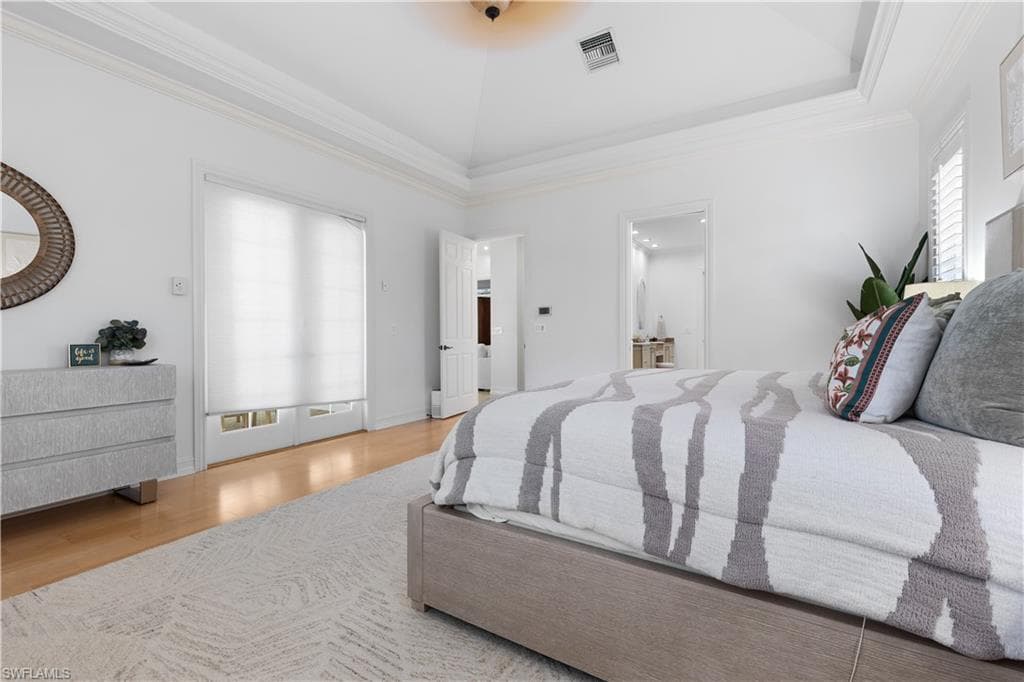 505 Harbour Dr, Naples, FL 34103-23
