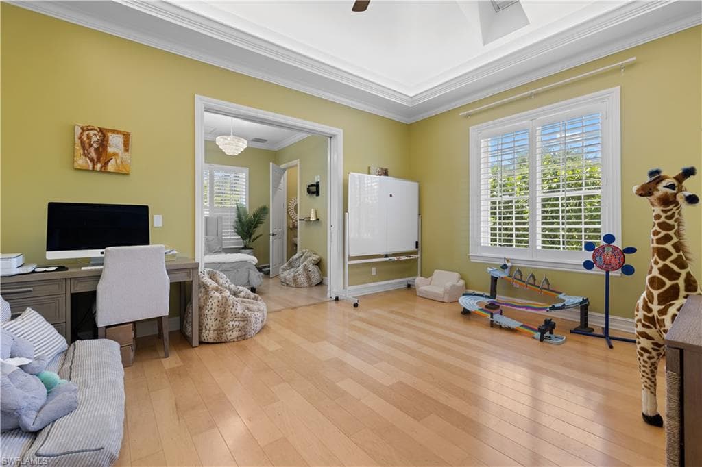 505 Harbour Dr, Naples, FL 34103-27