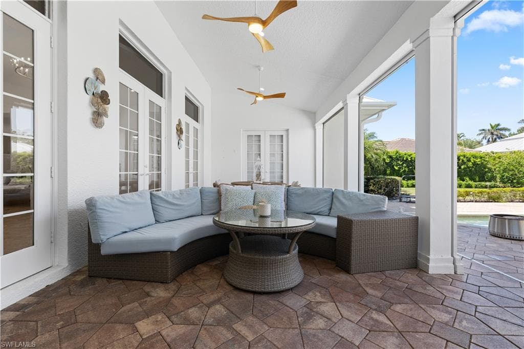 505 Harbour Dr, Naples, FL 34103-30