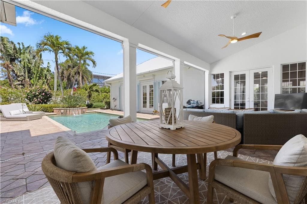505 Harbour Dr, Naples, FL 34103-31