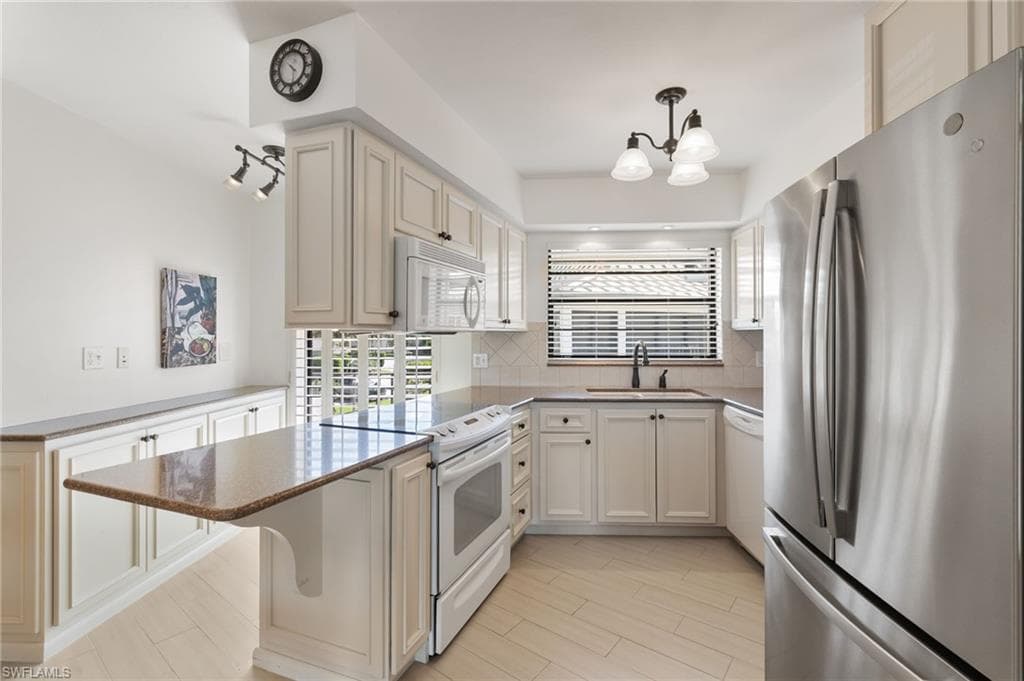 900 Huron Ct B3, Marco Island, FL 34145-12