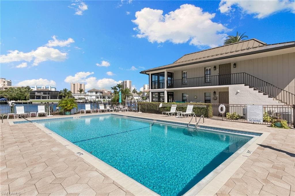 900 Huron Ct B3, Marco Island, FL 34145-33