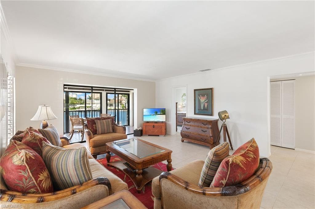 900 Huron Ct B3, Marco Island, FL 34145-5