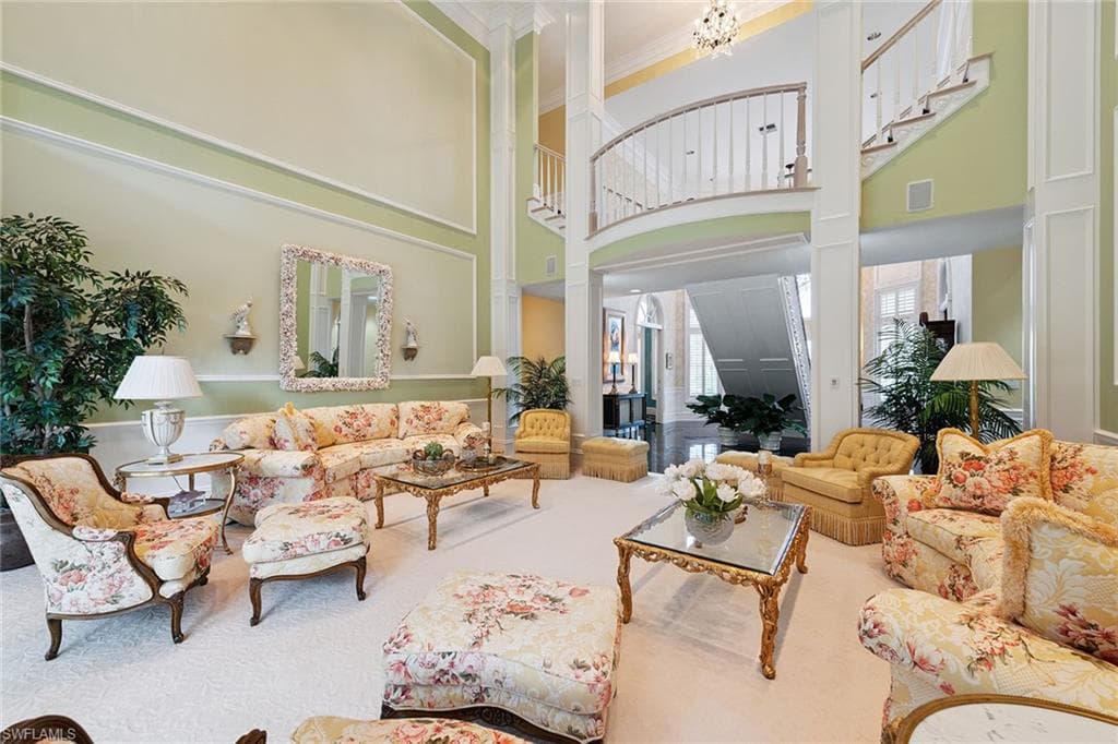 356 Colony Dr, Naples, FL 34108-9