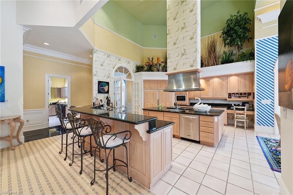 356 Colony Dr, Naples, FL 34108-11