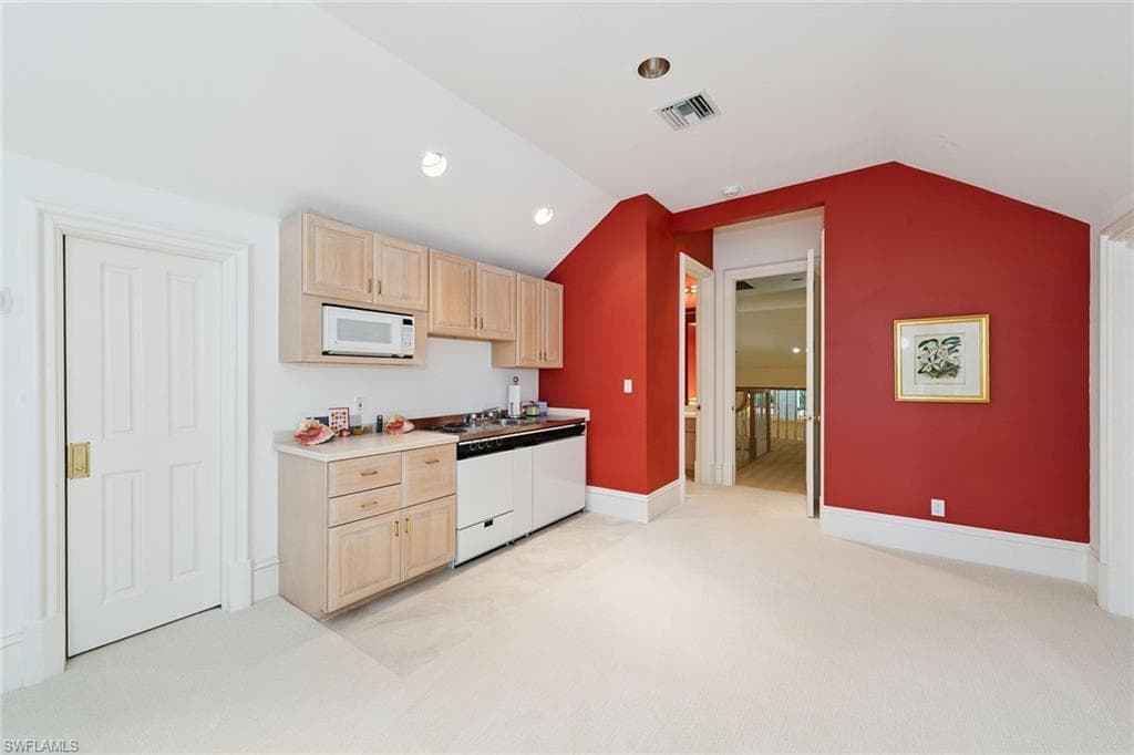 356 Colony Dr, Naples, FL 34108-27