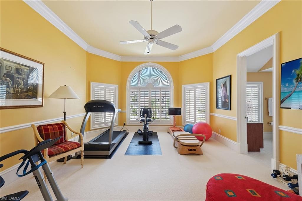 356 Colony Dr, Naples, FL 34108-38