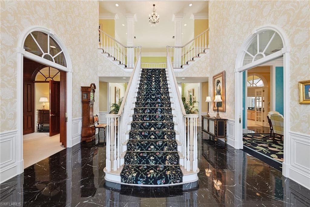 356 Colony Dr, Naples, FL 34108-4