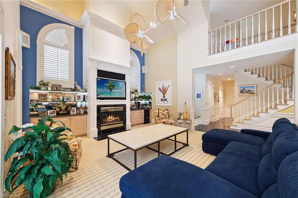 356 Colony Dr, Naples, FL 34108-5