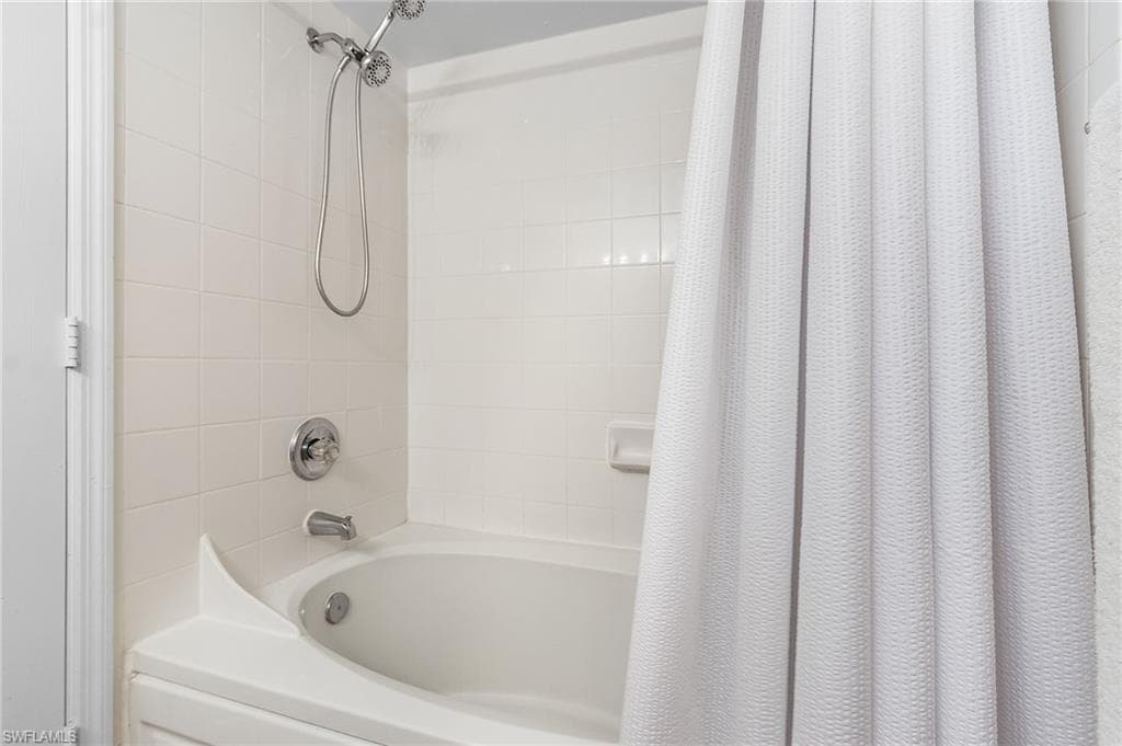 8920 Colonnades Ct E 524, Bonita Springs, FL 34135-10
