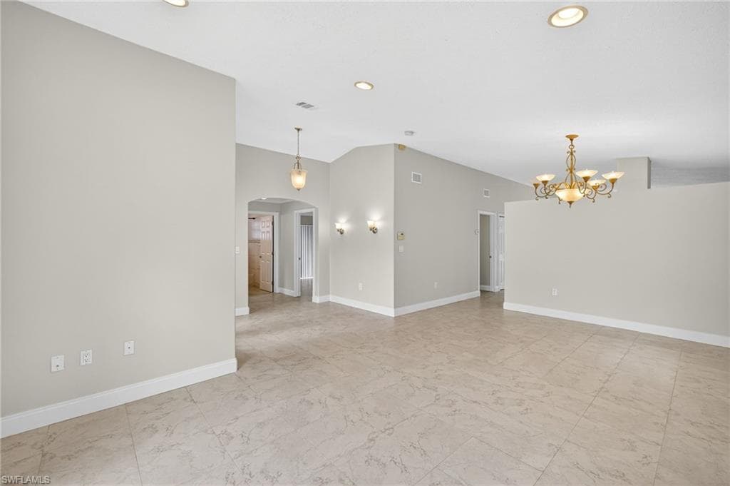 810 7th St SW, Naples, FL 34117-4