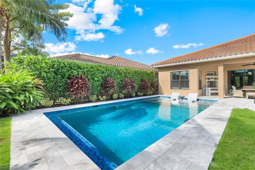2704 Crystal Way, Naples, FL 34119-37