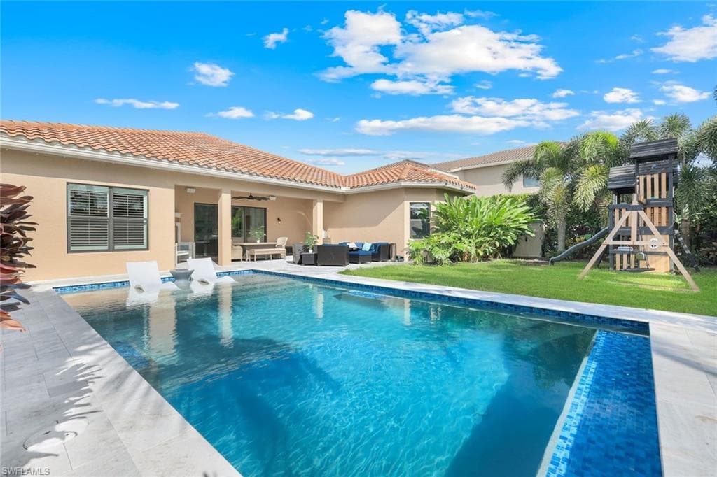 2704 Crystal Way, Naples, FL 34119-38