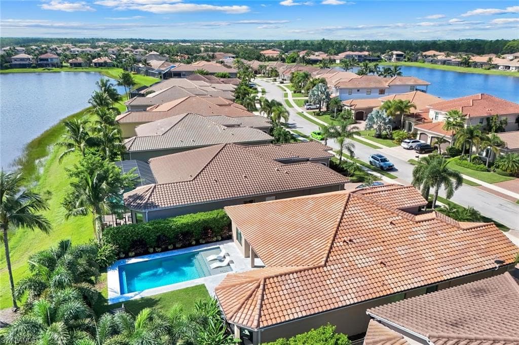2704 Crystal Way, Naples, FL 34119-43