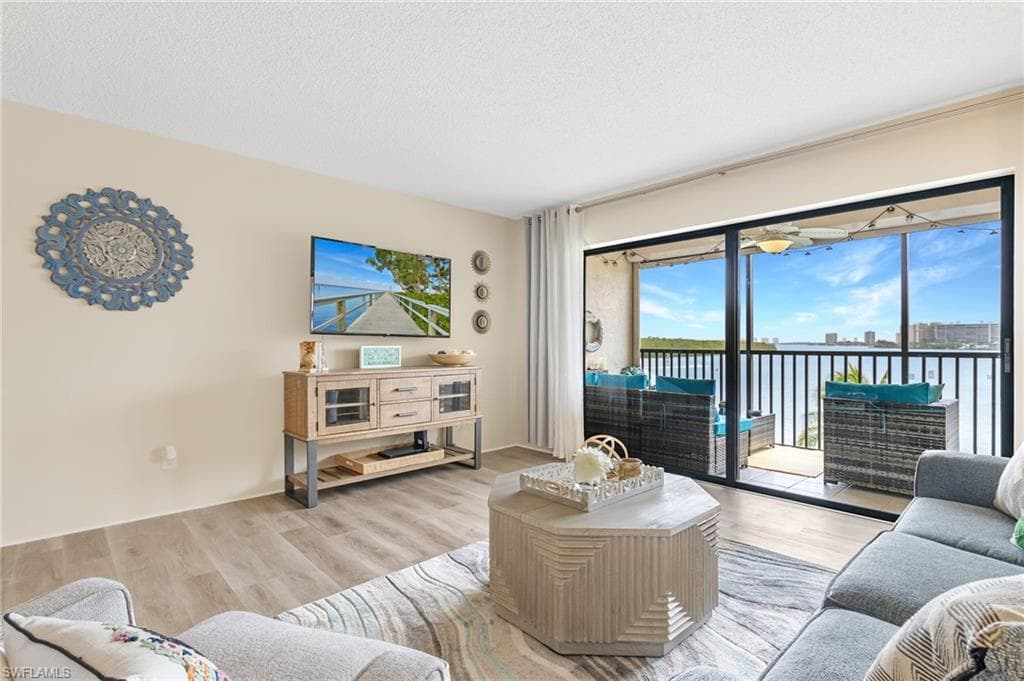 400 Lenell Rd 207, Fort Myers Beach, FL 33931-12