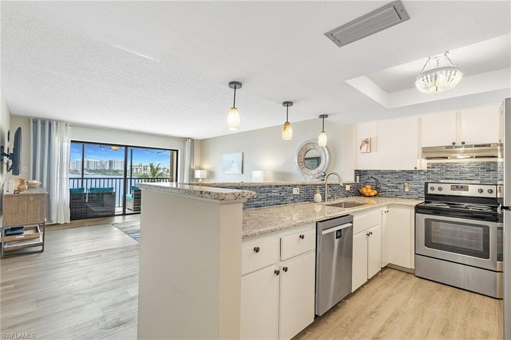 400 Lenell Rd 207, Fort Myers Beach, FL 33931-14