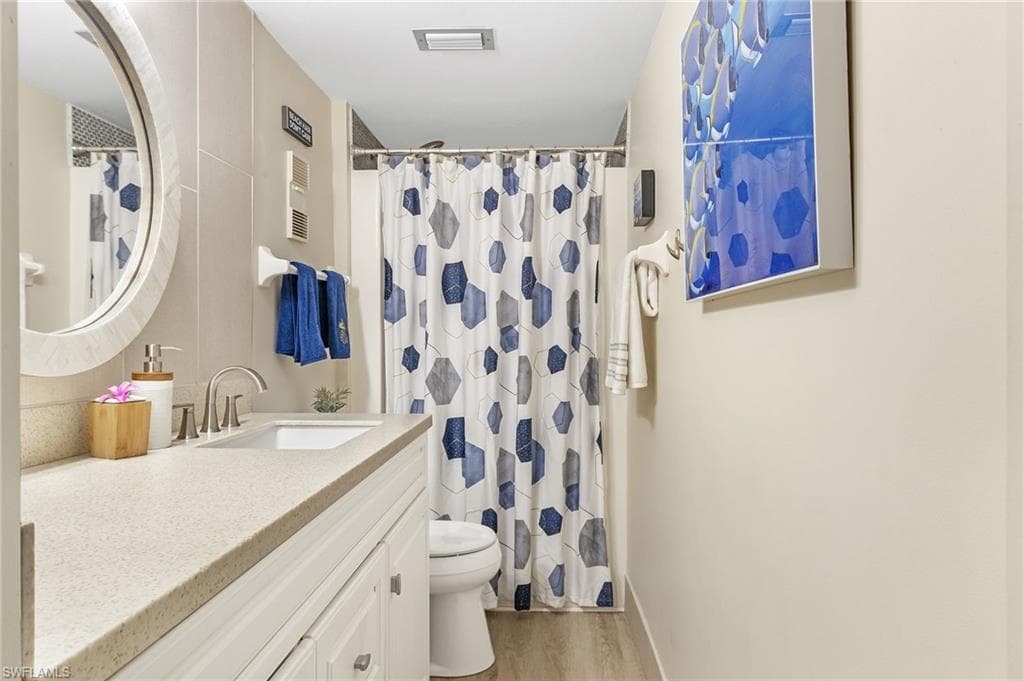 400 Lenell Rd 207, Fort Myers Beach, FL 33931-21