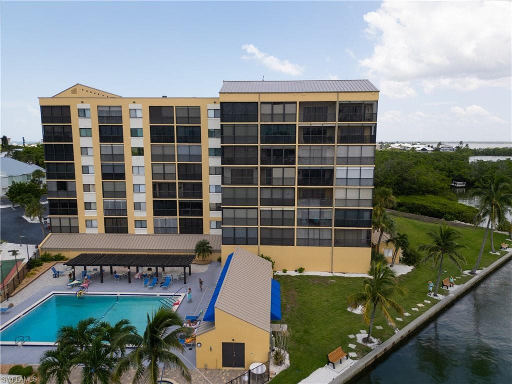 400 Lenell Rd 207, Fort Myers Beach, FL 33931-32