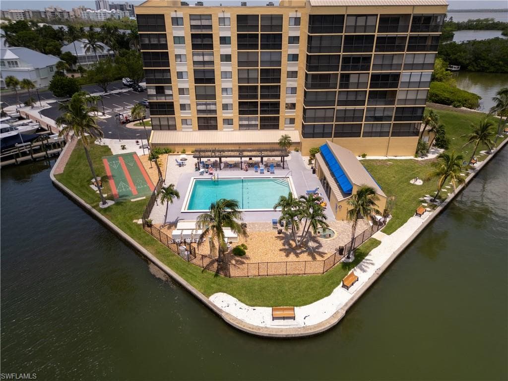 400 Lenell Rd 207, Fort Myers Beach, FL 33931-33
