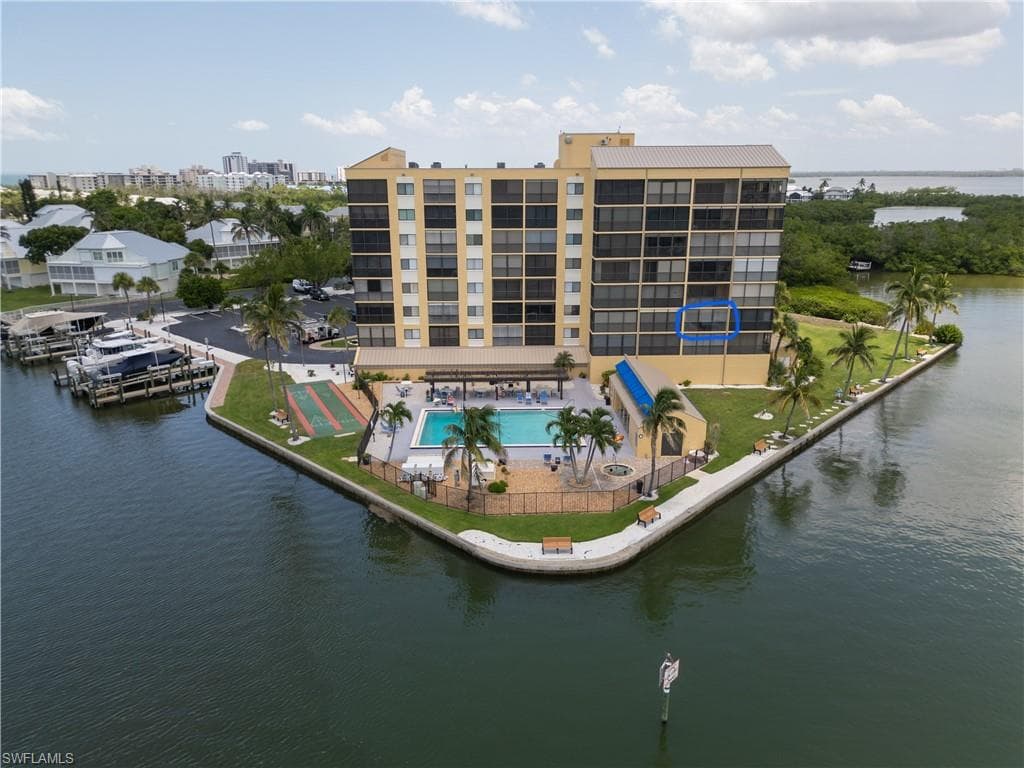400 Lenell Rd 207, Fort Myers Beach, FL 33931-3