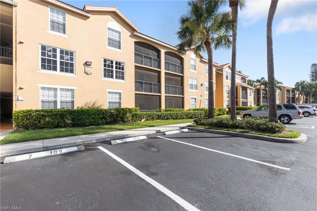 8736 River Homes Ln 7205, Bonita Springs, FL 34135-3