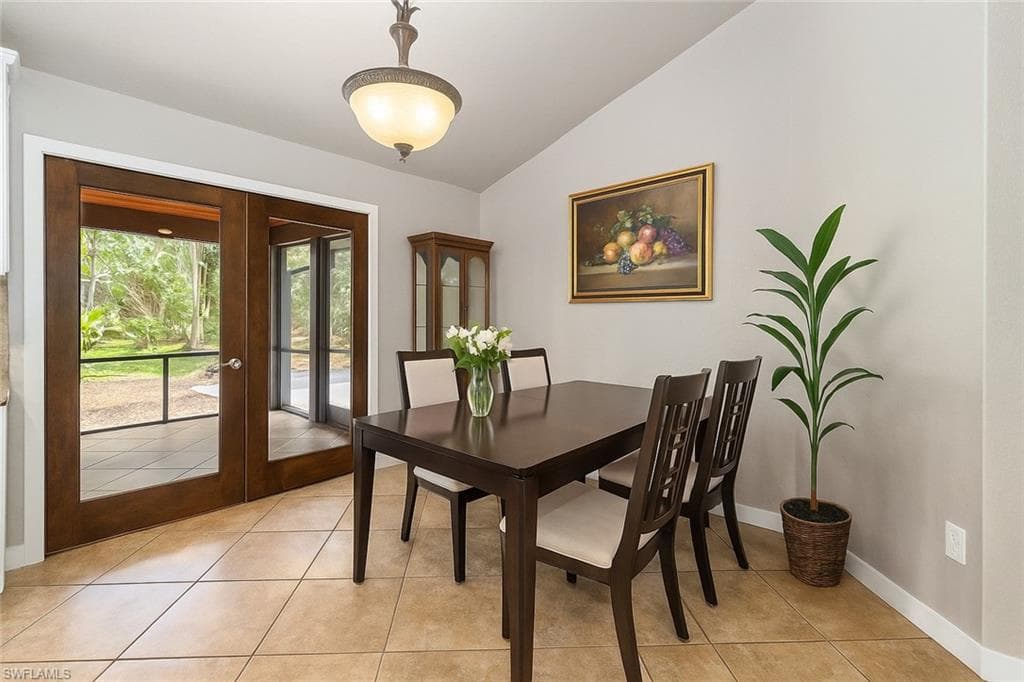 681 23rd St NW, Naples, FL 34120-11