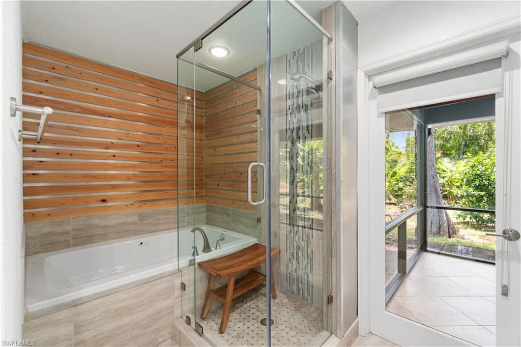 681 23rd St NW, Naples, FL 34120-14