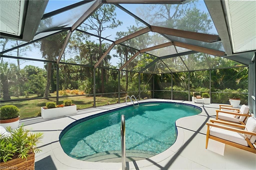 681 23rd St NW, Naples, FL 34120-1