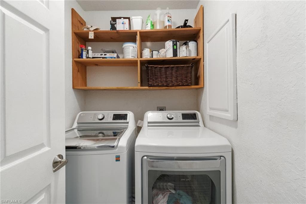 681 23rd St NW, Naples, FL 34120-19