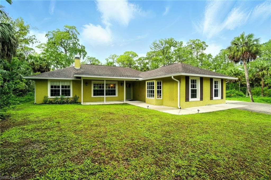 681 23rd St NW, Naples, FL 34120-23