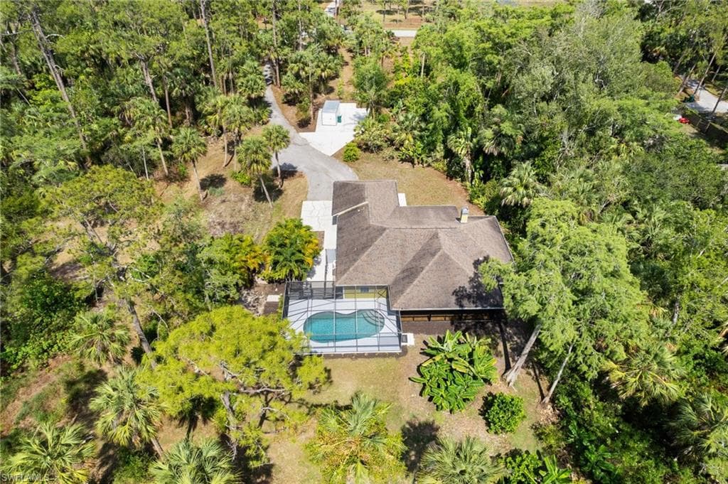 681 23rd St NW, Naples, FL 34120-24