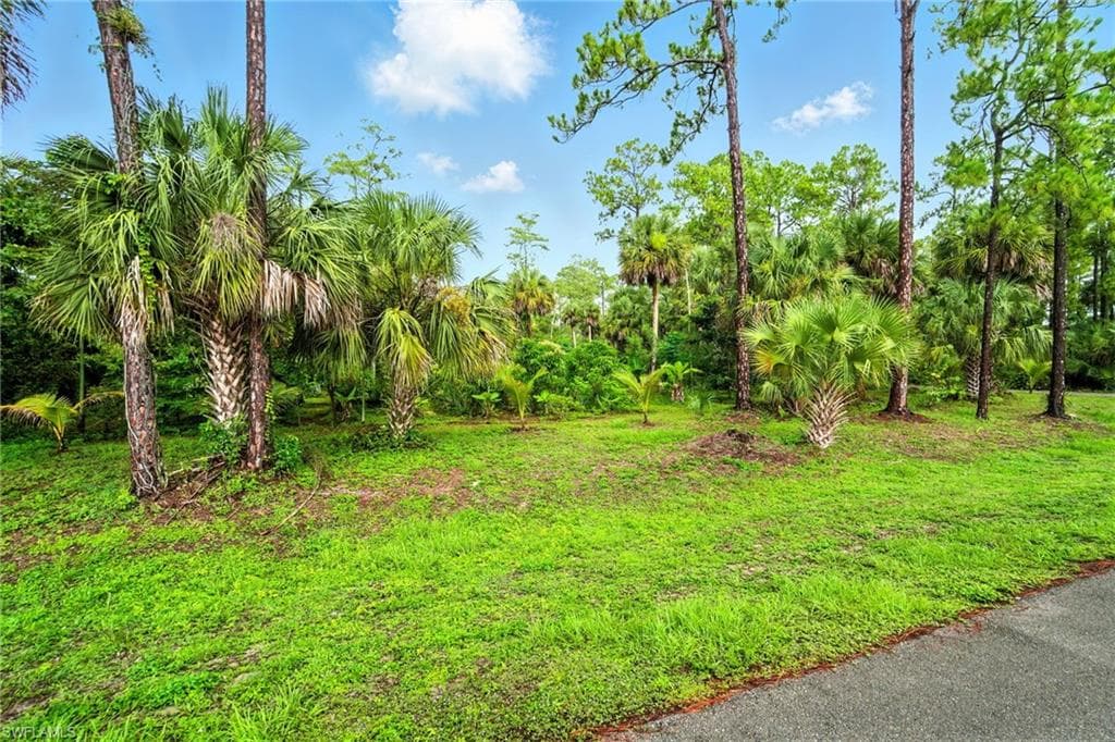 681 23rd St NW, Naples, FL 34120-35