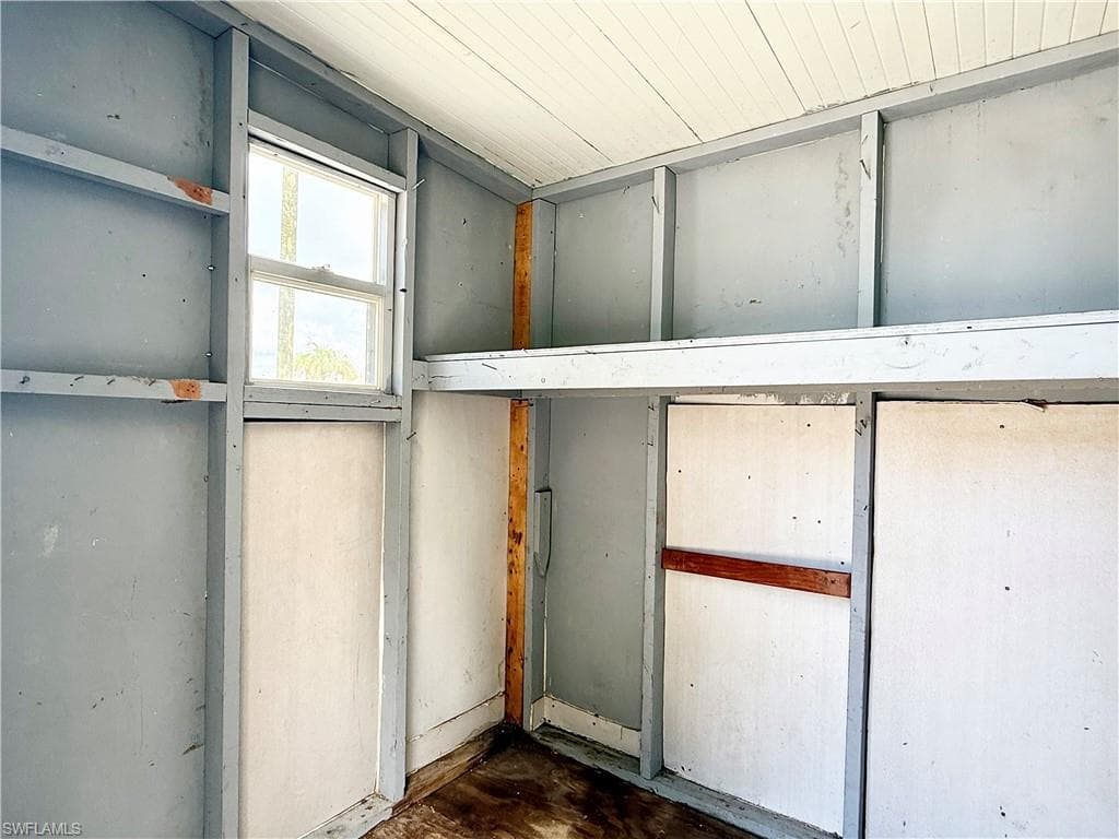 449 Cheetah Dr, Naples, FL 34114-14