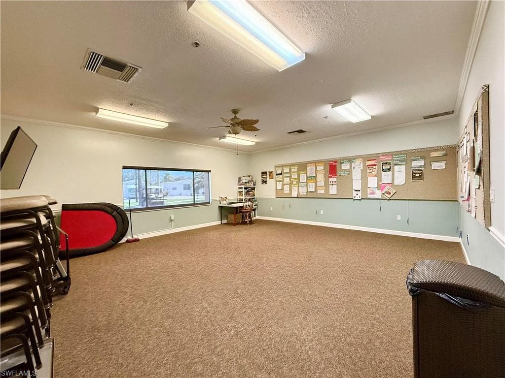 449 Cheetah Dr, Naples, FL 34114-32