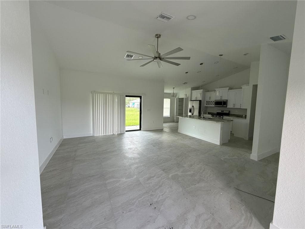 2618 54th St SW, Lehigh Acres, FL 33976-3