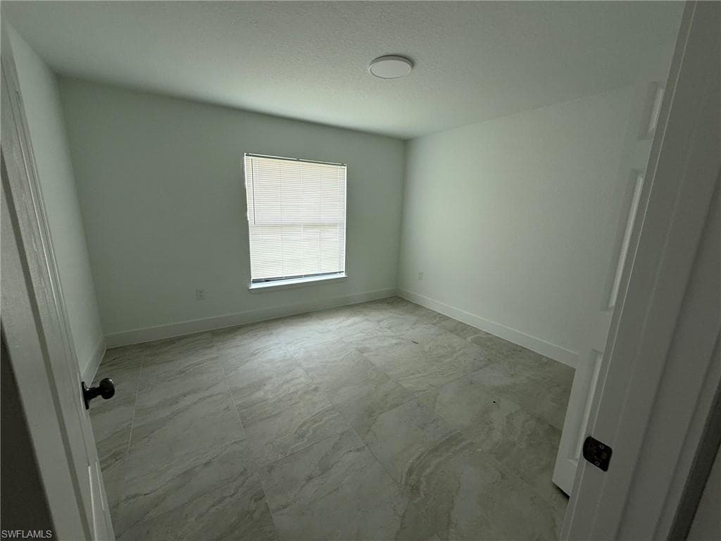 2618 54th St SW, Lehigh Acres, FL 33976-5