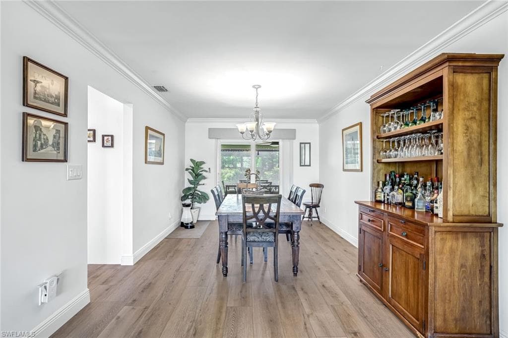 401 Panay Ave, Naples, FL 34113-9