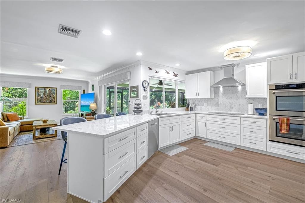 401 Panay Ave, Naples, FL 34113-14