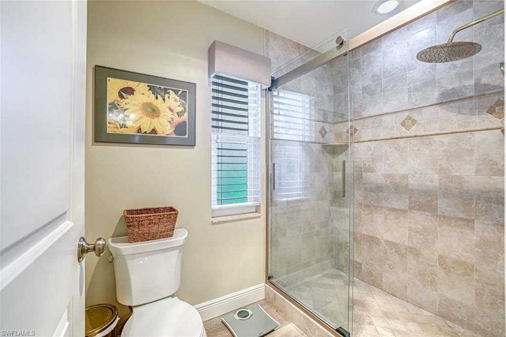 401 Panay Ave, Naples, FL 34113-24
