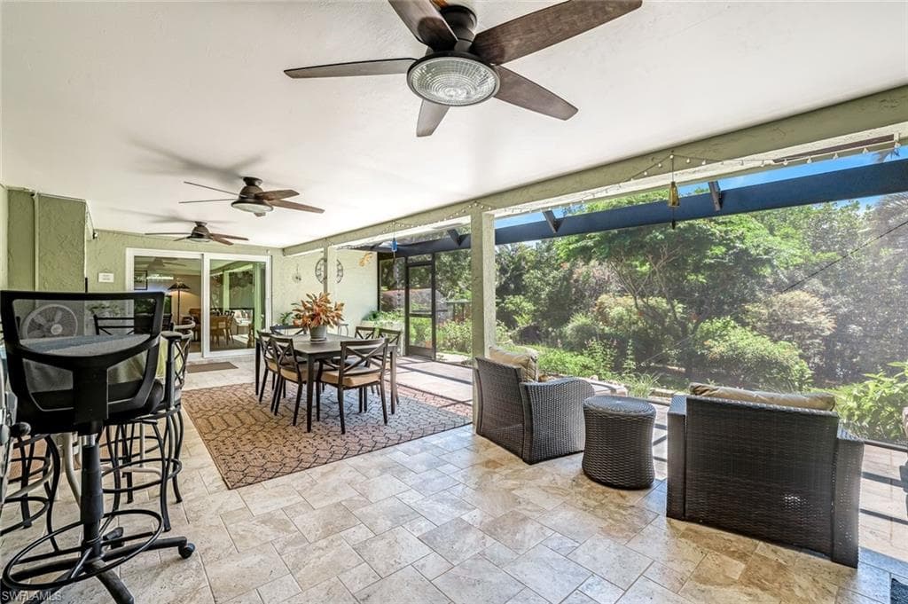 401 Panay Ave, Naples, FL 34113-28