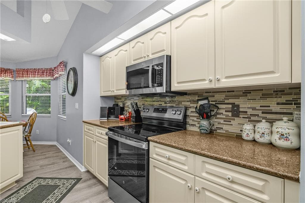 22638 Forest View Dr, Estero, FL 33928-15
