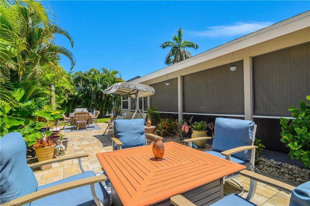 22638 Forest View Dr, Estero, FL 33928-33