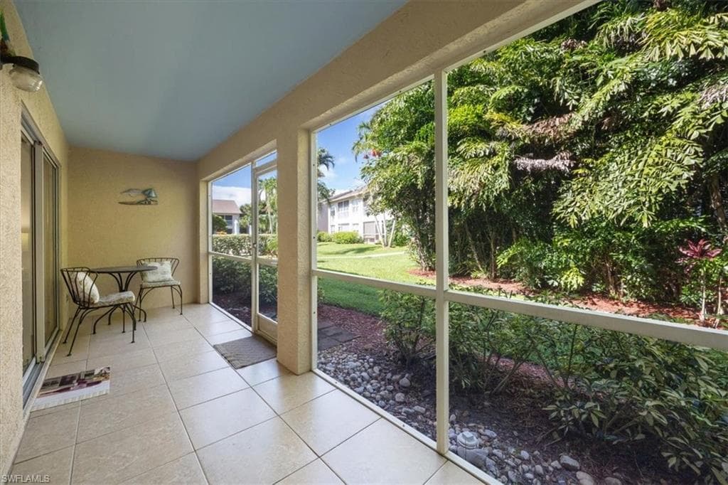 338 Bradstrom Cir 102, Naples, FL 34113-18