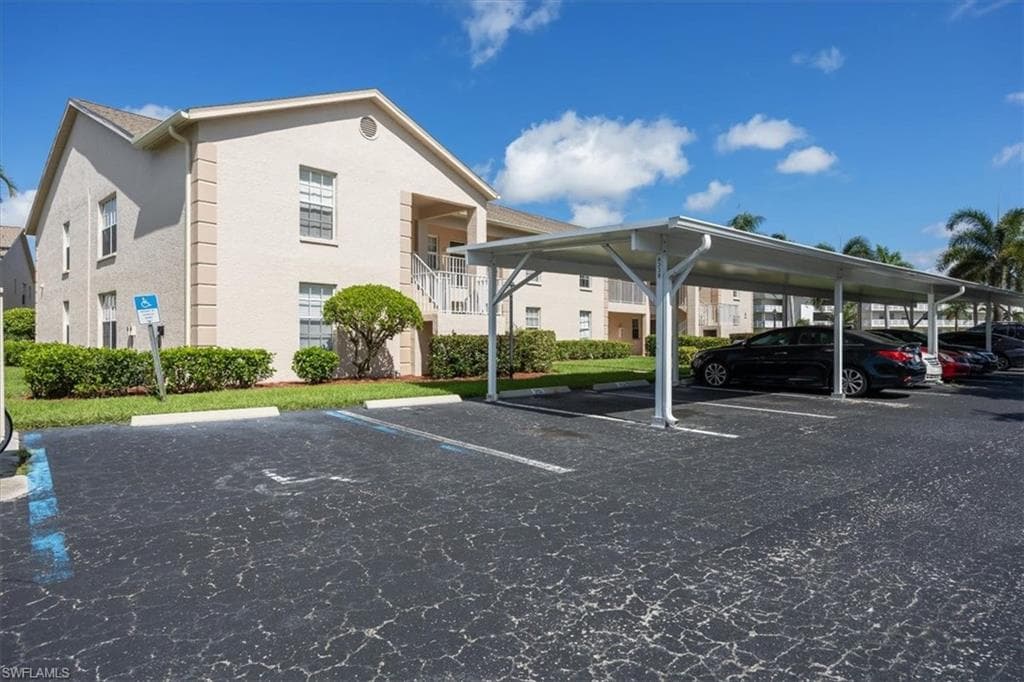 338 Bradstrom Cir 102, Naples, FL 34113-4