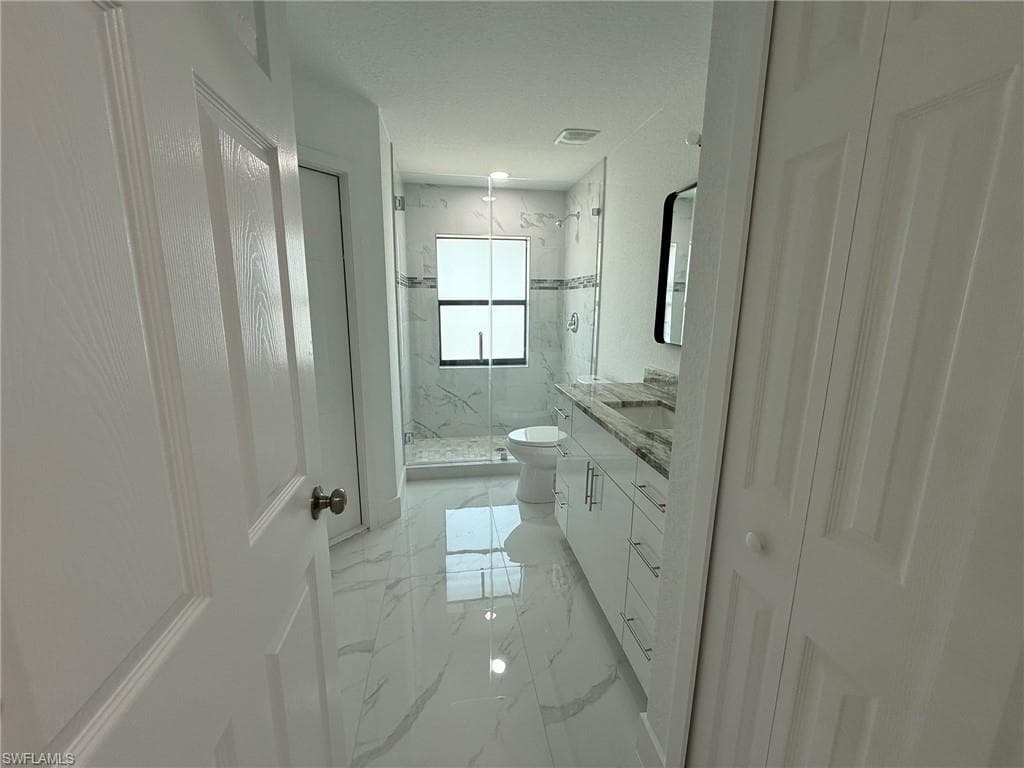 101 Sara Ave N, Lehigh Acres, FL 33971-9