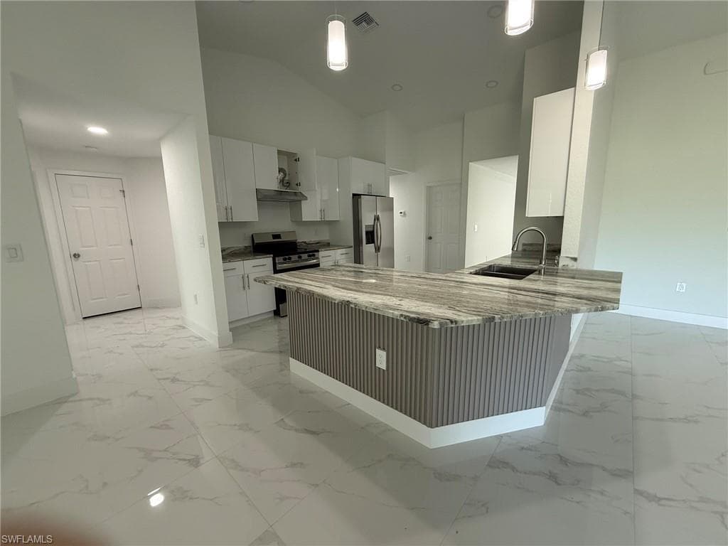101 Sara Ave N, Lehigh Acres, FL 33971-7
