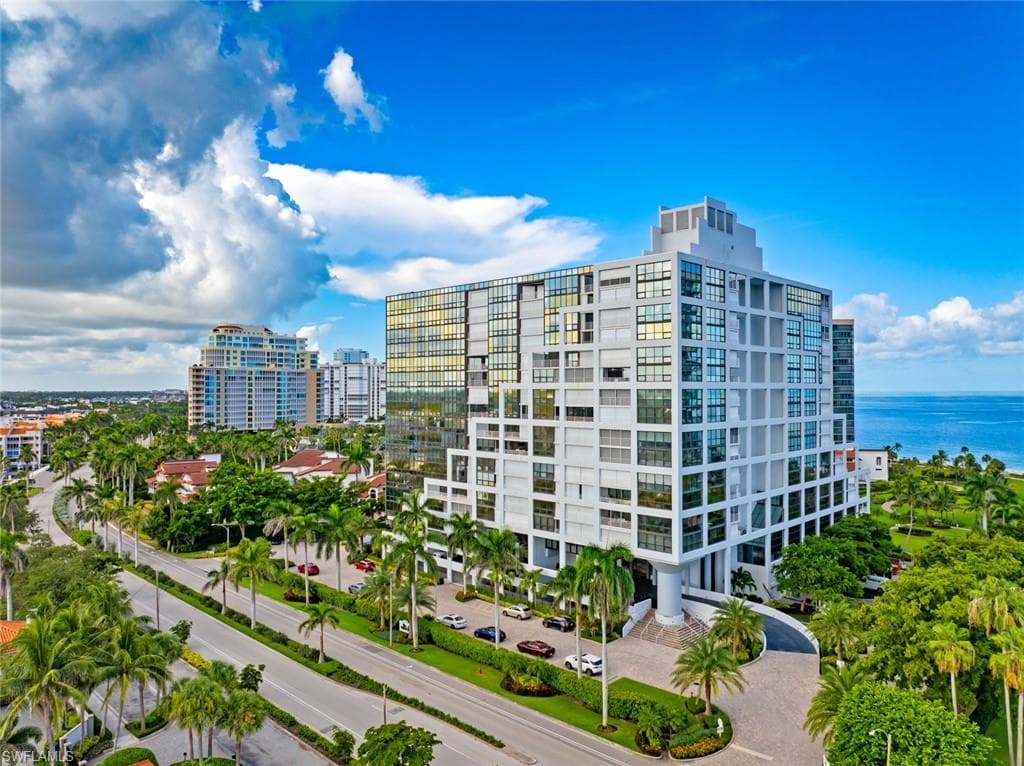4751 Gulf Shore Blvd N 1406, Naples, FL 34103-24