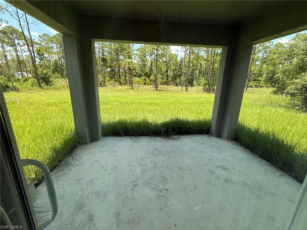 1015 Cortez Ave, Lehigh Acres, FL 33972-8