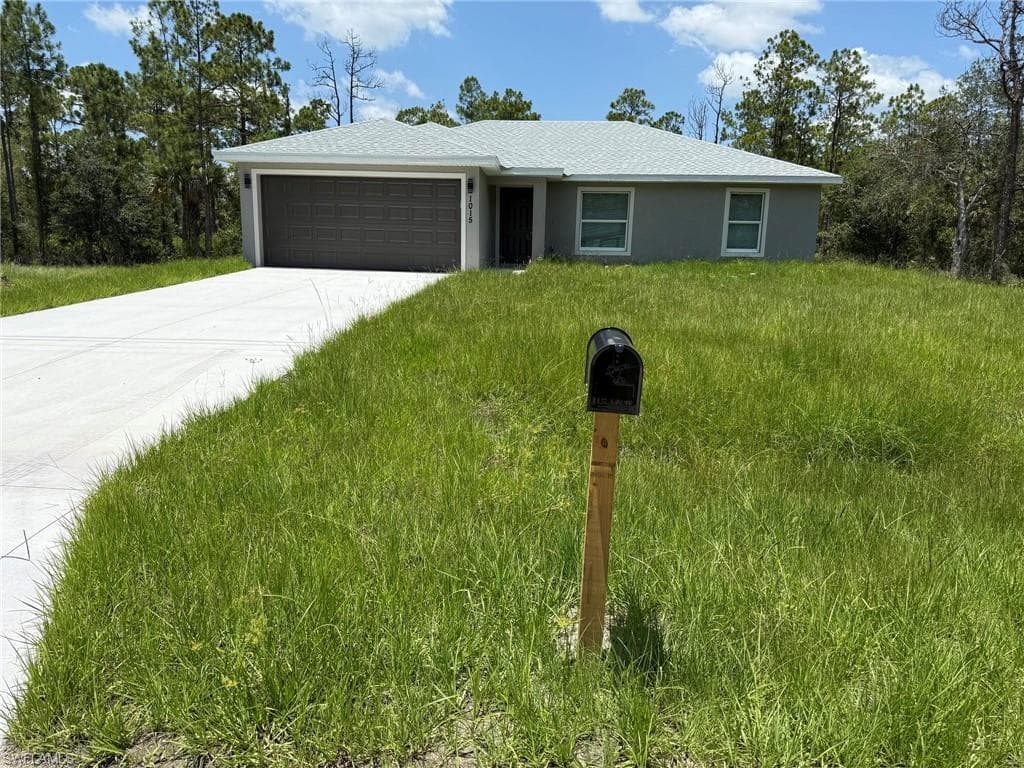 1015 Cortez Ave, Lehigh Acres, FL 33972-1
